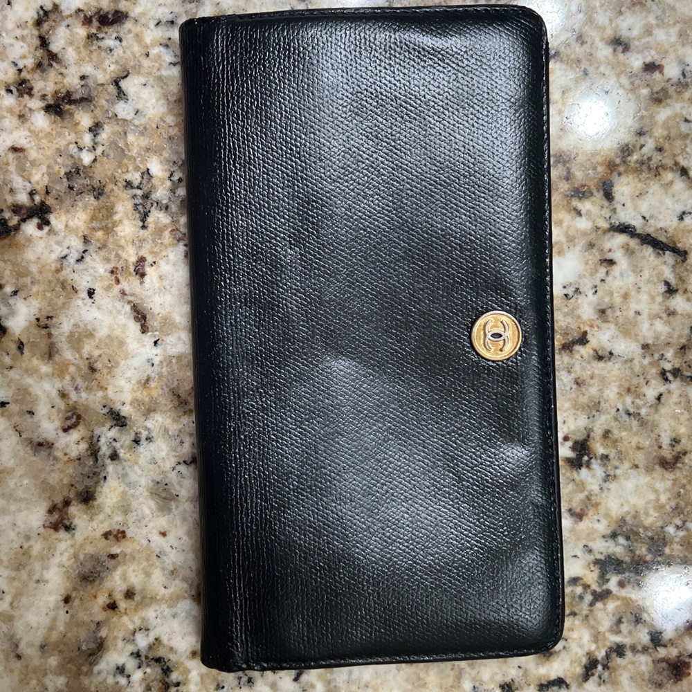 Vintage Chanel AUTHENTIC Black Bifold Long Wallet.